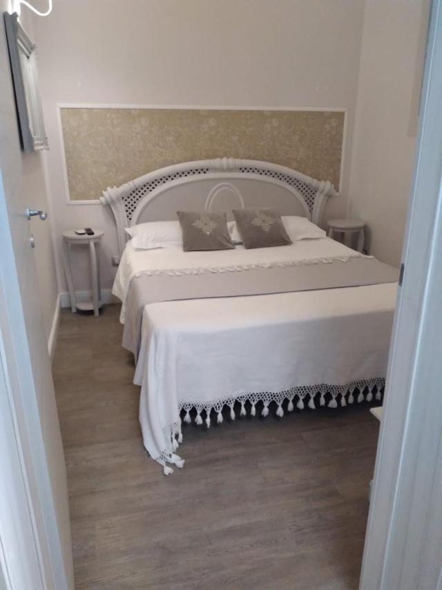 Leodi Bed and Breakfast Lecce Esterno foto